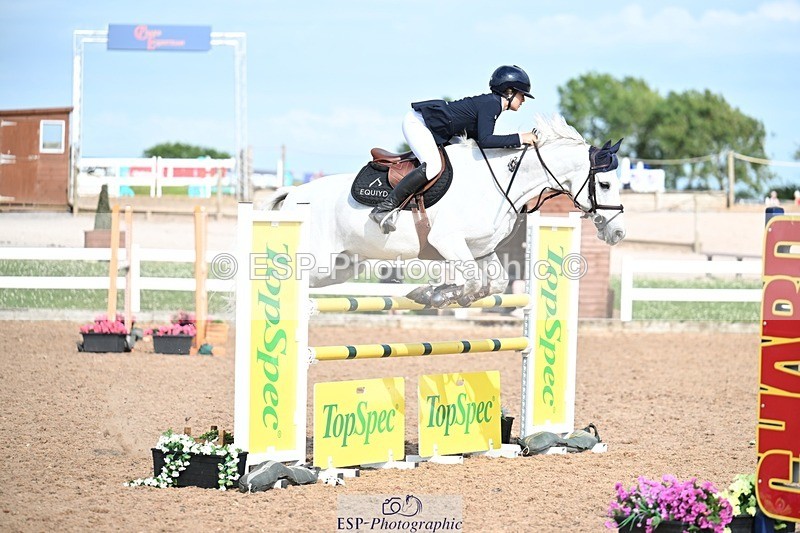 260627-172855-05756 - Cls 27 Foxhunter and 1.10m