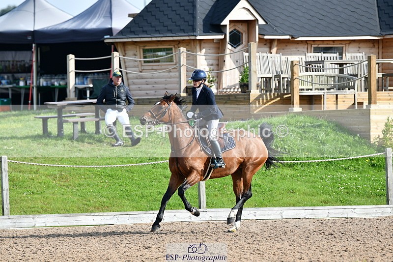 240915A-100430-08923 - Cls 25 Snr 1.20m Open