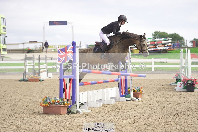 230810A-132550-02412 - Cls 4 1.05m Amateur Quali