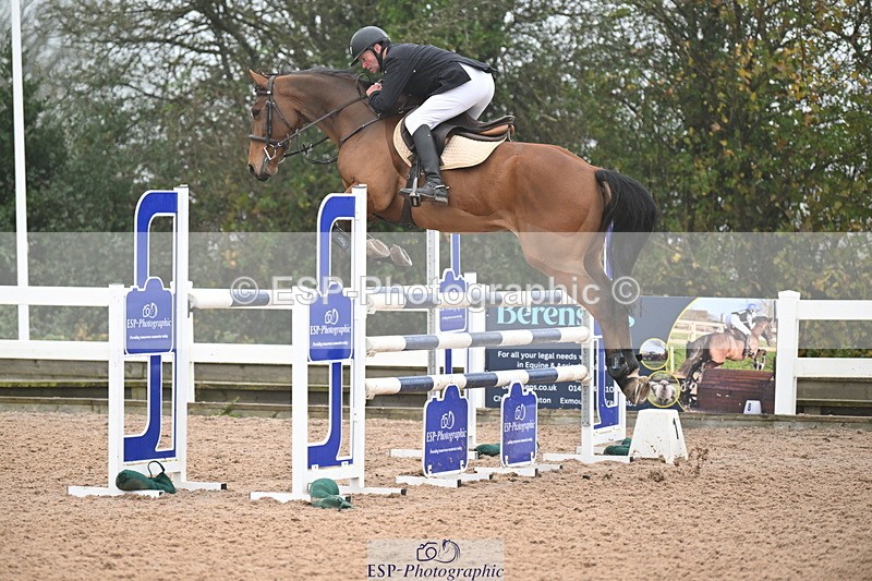 241102A-120833-04481 - SAT Cls 15 Foxhunter and 1.20m Open