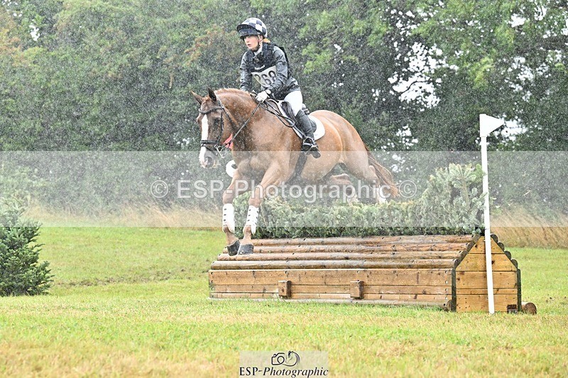 250830-144943-04772 - F-268-Harriet.Tilling