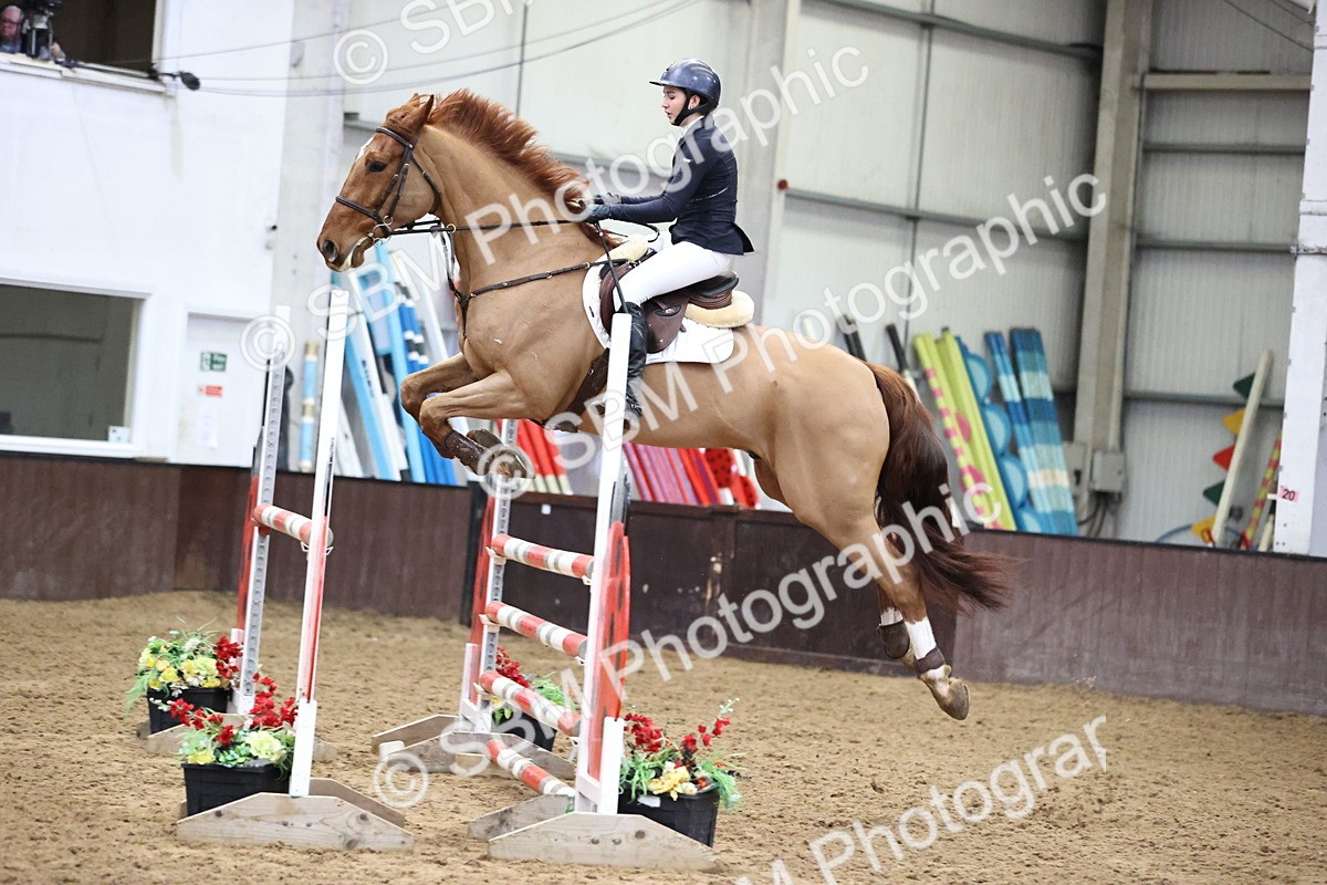 SBM_005442 - Class 17 - Senior Newcomers 1.10m