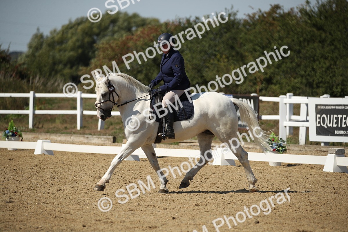 SBM_005795 - Class 11 - Novice 5 - 13.19-14.22
