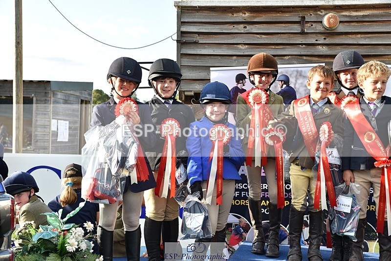 230824-183338-07094 - Thursday 40 and 50cm Presentations