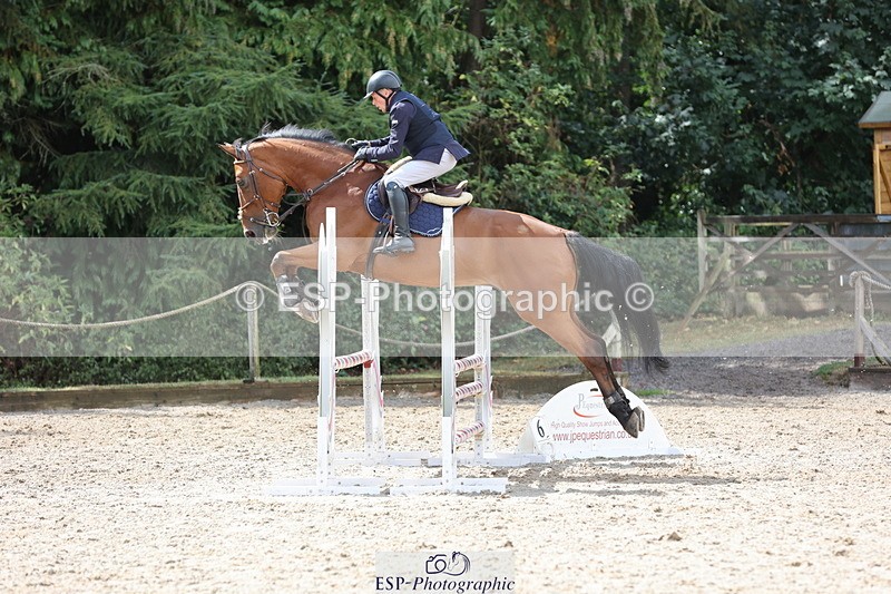 250829A-123343-01682 - Cls 7 British Novice and 90cm