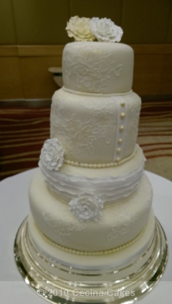  - Vintage Wedding Cake (NEW)