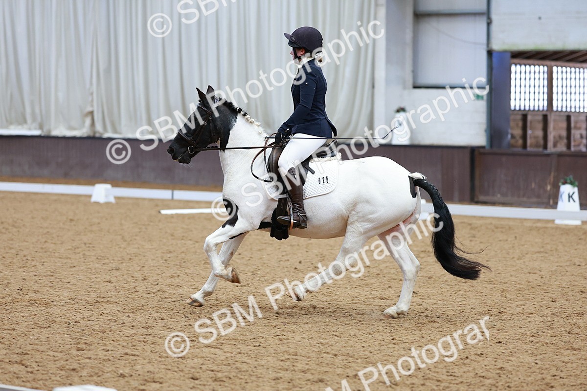 SBM_002921 - Class 14 - Novice 2