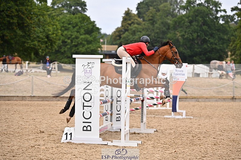 250817A-105819-03973 - Cls 16 Snr British Novice