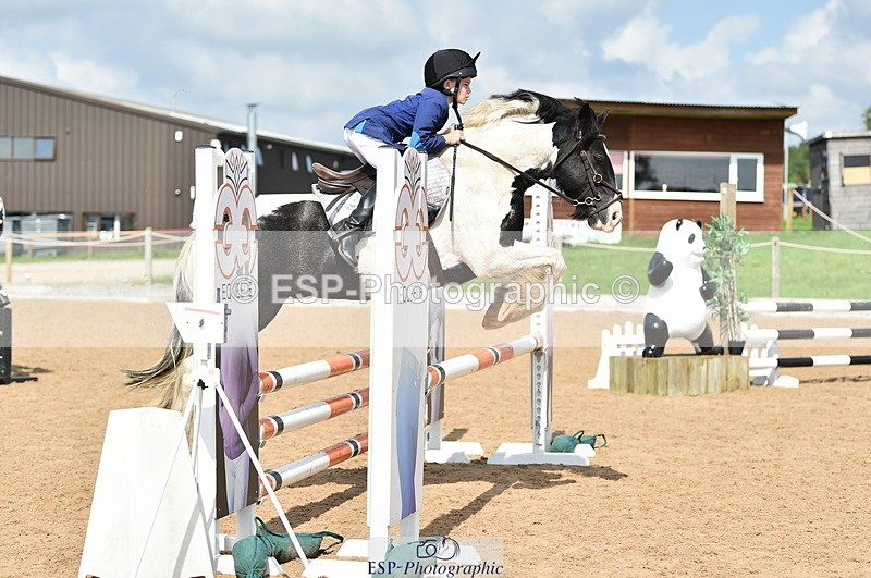 230902A-130526-01304 - Cls 3A Pony Medium 80cm