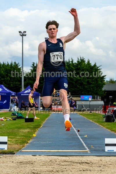 Sen25SUN-917343 - Field Male