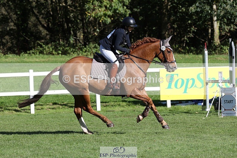 231022-124115-27286 - 407-UNNAMED.(809948)-Lucy.Strong-TrotUp+SJ