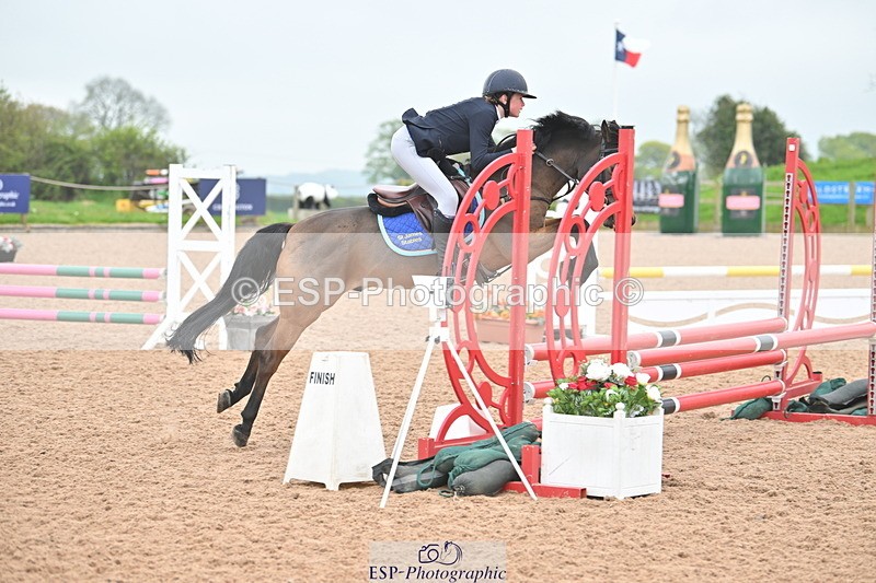 240505A-090539-03392 - Cls 1 Pony Intro 70cm