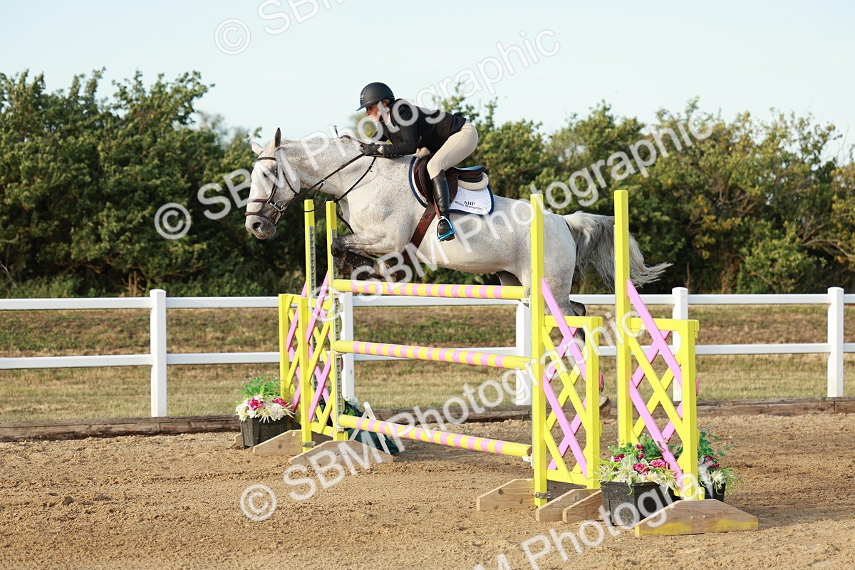 SBM_009027 - Class 6 - National 1.30m 1.40m Open Handicap