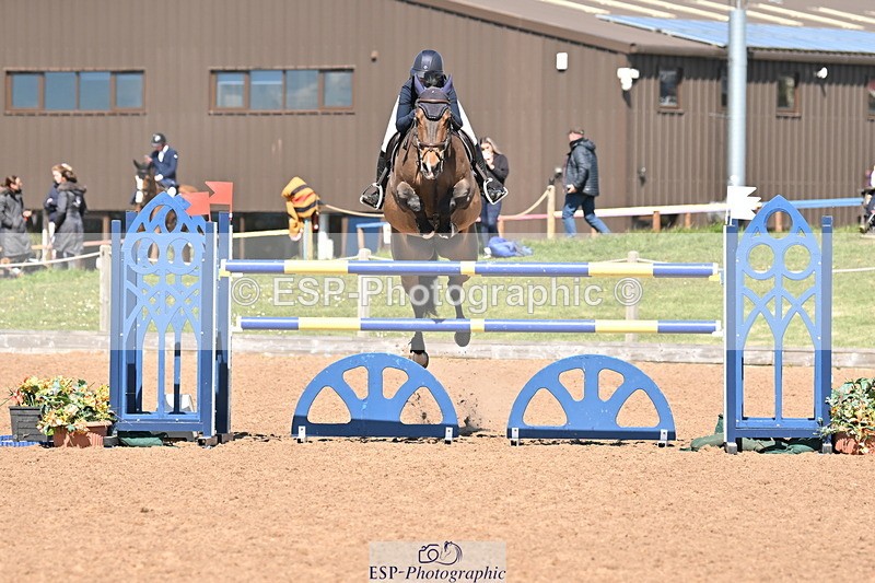 240418A-115750-02747 - Cls 5, 2 Star Medium Tour 1.35m