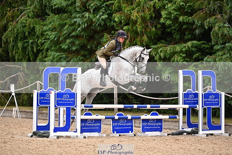 250802A-112920-02571 - C-124-Janine.Paterson-MACHAS.GREY