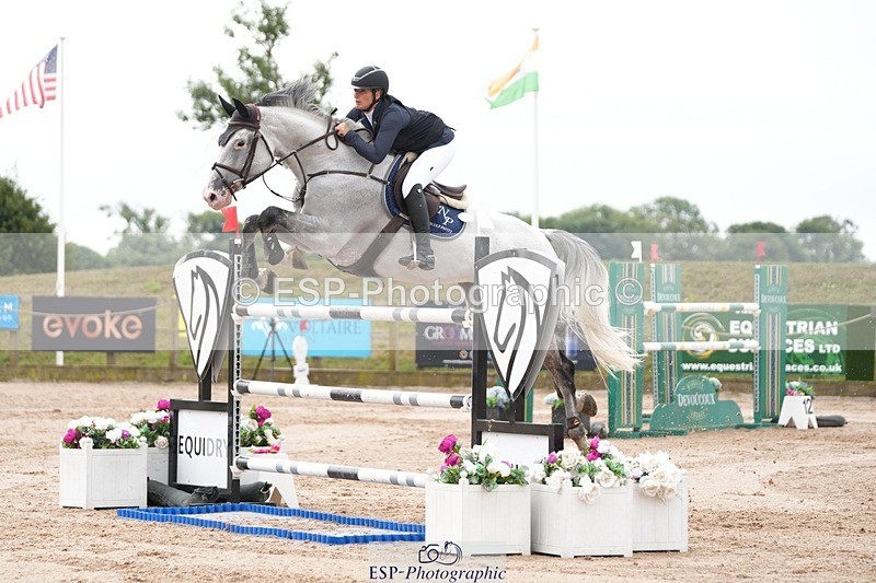 250718-115052-10129 - Cls 2, 3 Star Small Tour Break til End