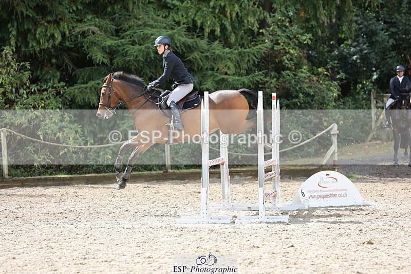250829A-123615-01692 - Cls 7 British Novice and 90cm