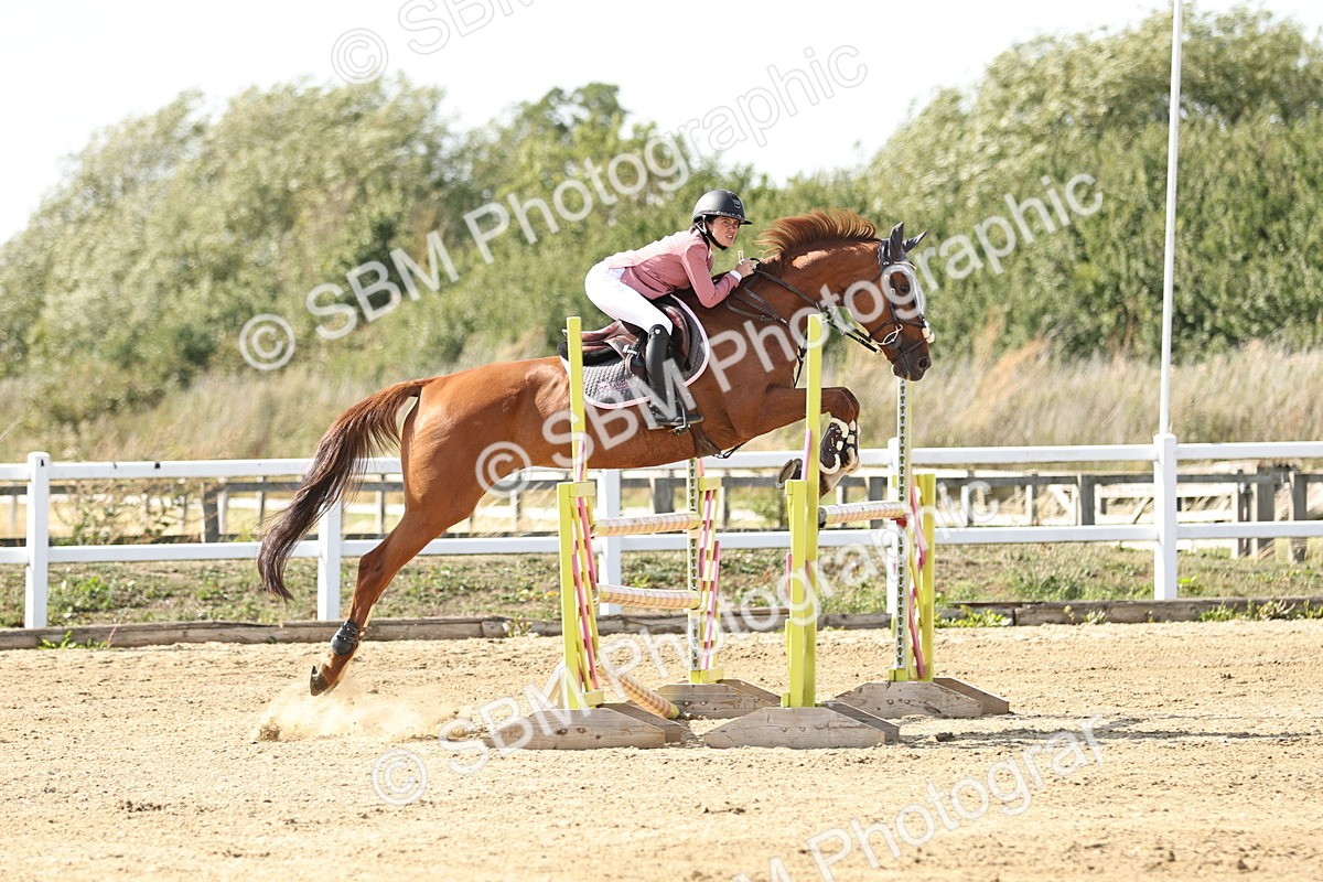 SBM_005219 - Class 6 = Senior Newcomers - 1.10m Open