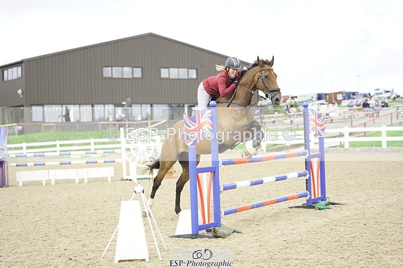 230728A-145554-02527 - Cls 11 1.05m Amateur Quali