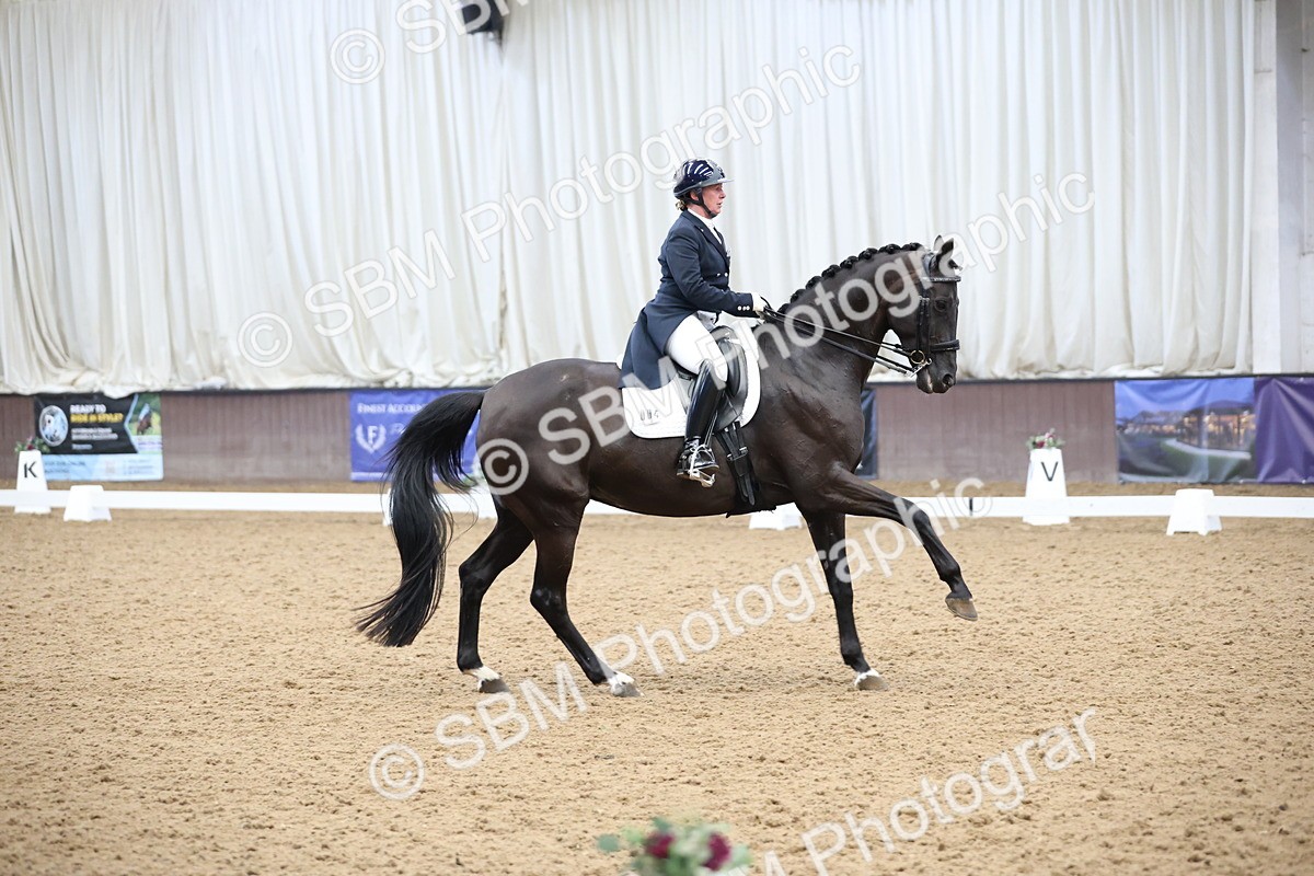 SBM_004791 - Class 9 - FEI Inter 1 Gold - 16.59-17.47