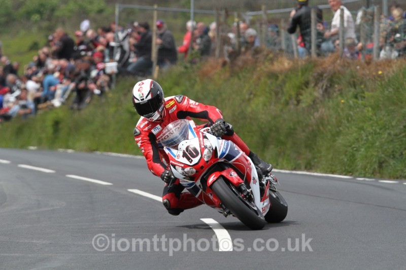 Conor Cummins Honda / Honda Racing - Pokerstars Senior TT