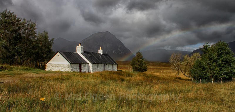 Black Rock Cottage - Britain and the British