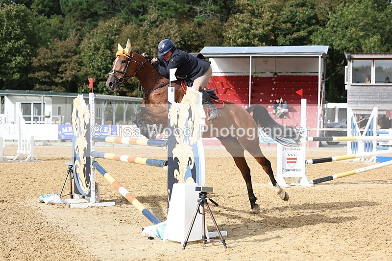 3E7A0576 - Class 13: Senior Newcomers/1.10m open