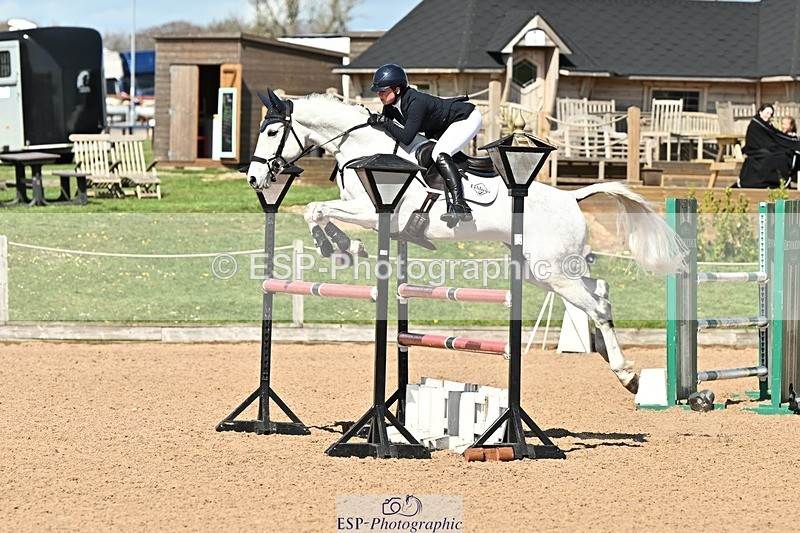 250416-150352-01583 - Cls 6 Foxhunter and 1.20m