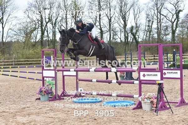 BPP_3905 - CLASS 4 Senior Newcomers/ 1.10m Open