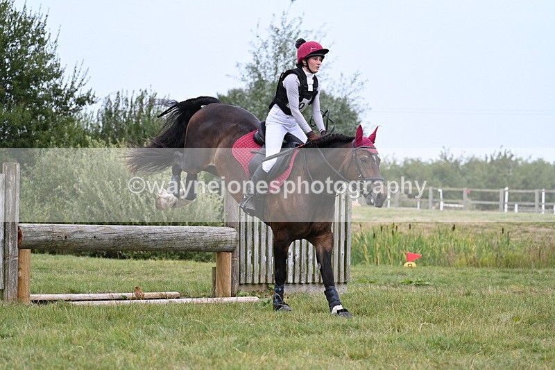 WJ7_8564 - 80cm XC Time 16:05 to 16:24