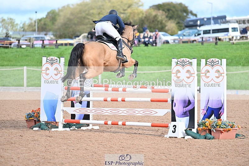 231014A-105414-04250 - Cls 18 Newcomers & 1.10m Open