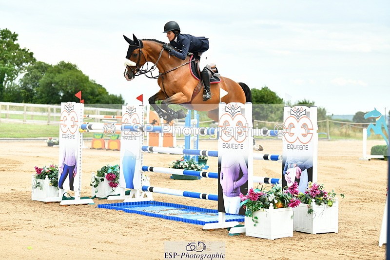 230720A-145111-03575 - Cls 9, 2 Star Big 1.40m Start to break