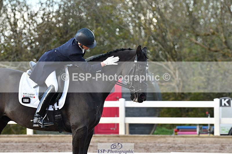 231104A-143103-00830 - Cls 18 FEI PSG