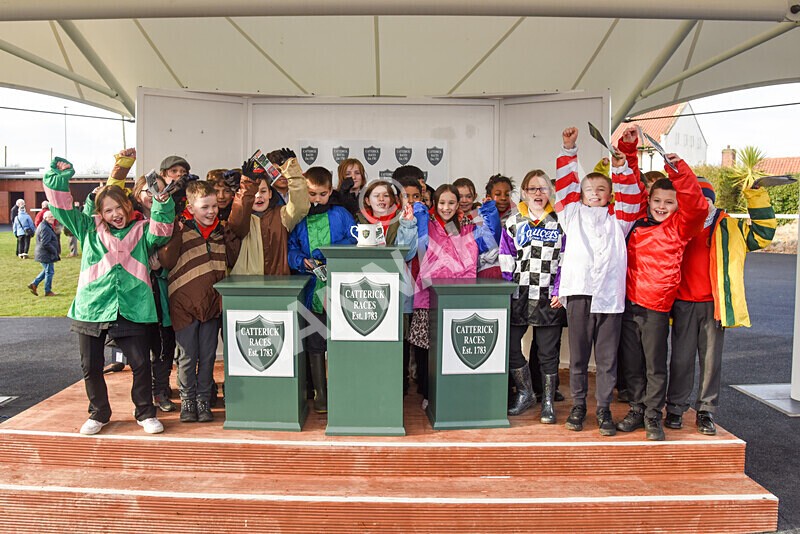 220125-Race 1-Siberian Star-4445 - Race 1