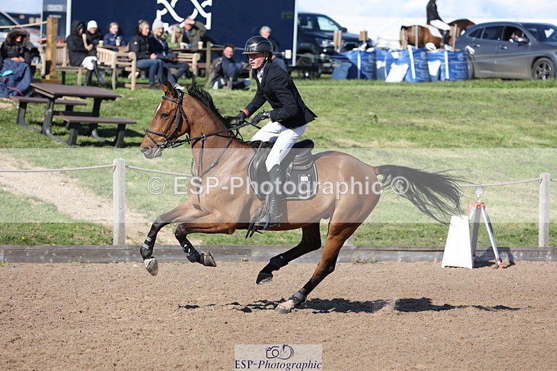 240419A-165418-09497 - Cls 10, 2 Star Big Tour 145cm  Break to End