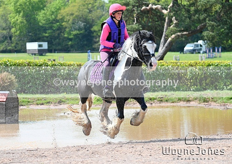 WJ7_7234 - The stables at Tweseldown 27-04-25