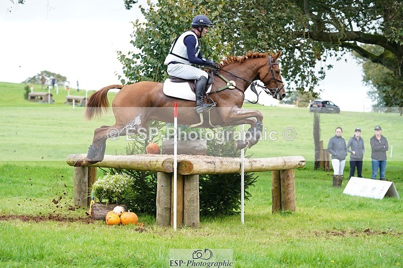 231020-125900-09006 - 069-LUSUELA-Will.Furlong-XC