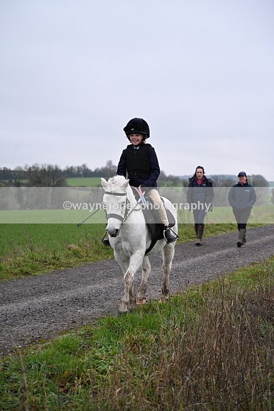 WJ7_9798 - Walk out..