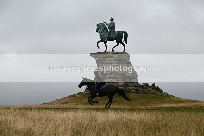 DSC_0528 - Time at Statue 09:51 to 10:54