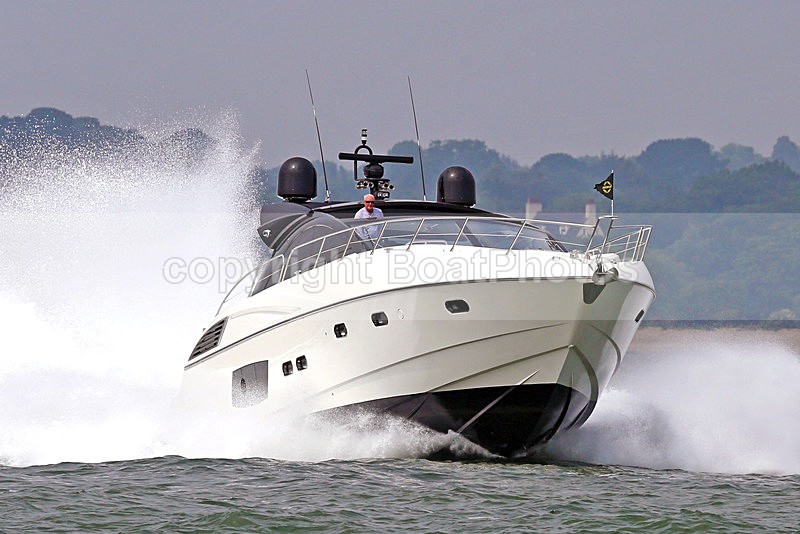 160528 SEPTEMBER DAWN - SUNSEEKER Y92A7286 - Motorboats - Hardtop