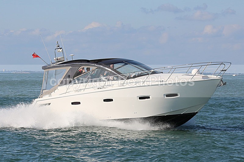 150927 YALLABINA - SEALINE SC35 WT7A3249 - Motorboats - Hardtop