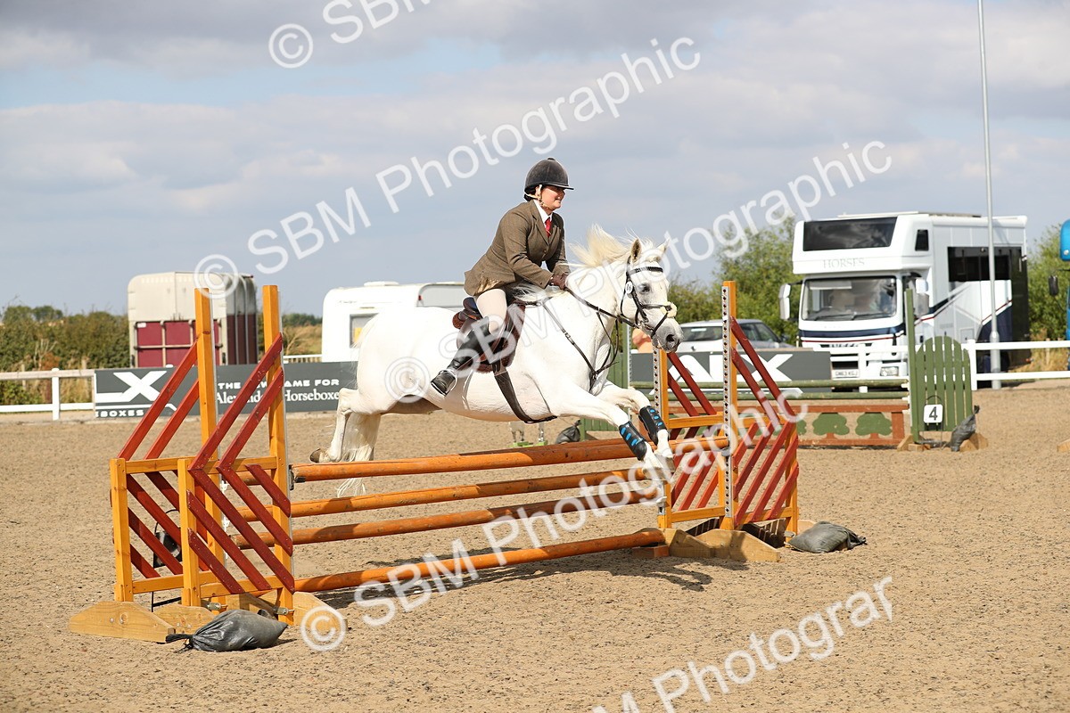 SBM_06815 - Class 49a Style & Performance 80cm (15-19)