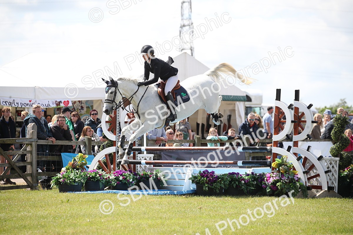 SBM_17385 - Class 208 - Senior Foxhunter 1.20m Open
