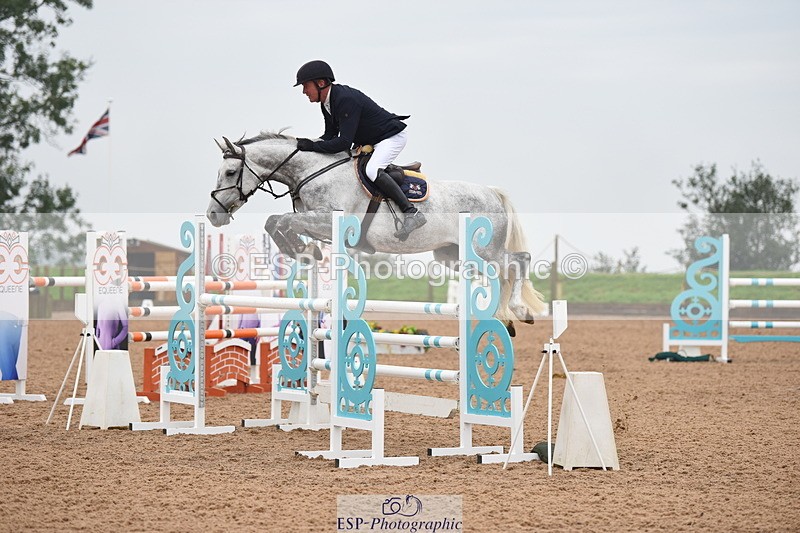 230916A-110618-04003 - Cls 14 Snr Foxhunter