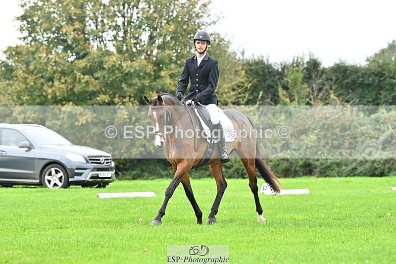 241024-133132-04125 - 327-Daniel.Hockey-JANE.CAMILLE