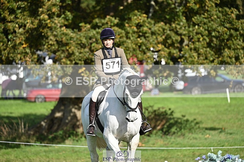 251024A-121834-09924 - G-571-Zoe.Mccanlis