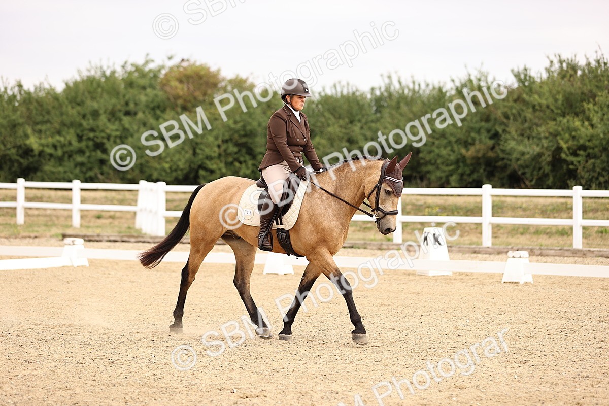 SBM_006433 - Intro 3 - 9.46-10.46