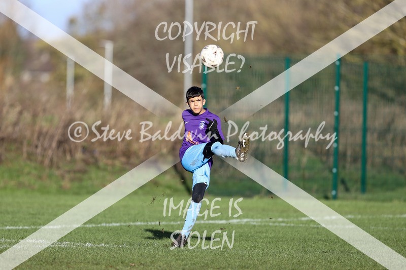 1DX32410 - 2025-11-23 FC Abbey Meads U13 Purple V Highworth Town Junior FC U13 T