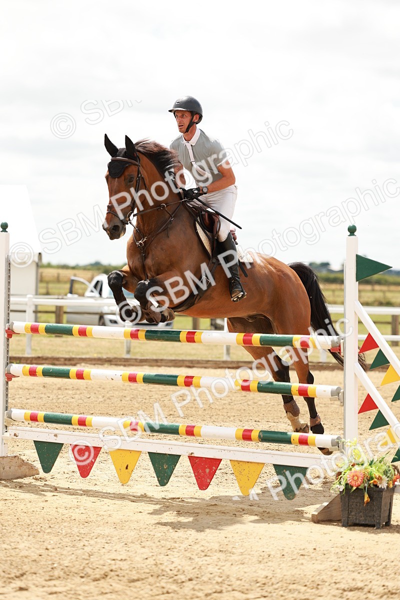 SBM_018479 - Class 21 - Senior Newcomers Championship 2d Rd