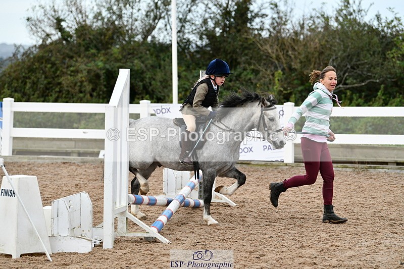 241013B-090646-00102 - Cls 1 Clear Round